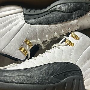 Jordan 12s Retro white/black Taxi-Varsity   7Men’s 8.5 woman’s Released 11/1996